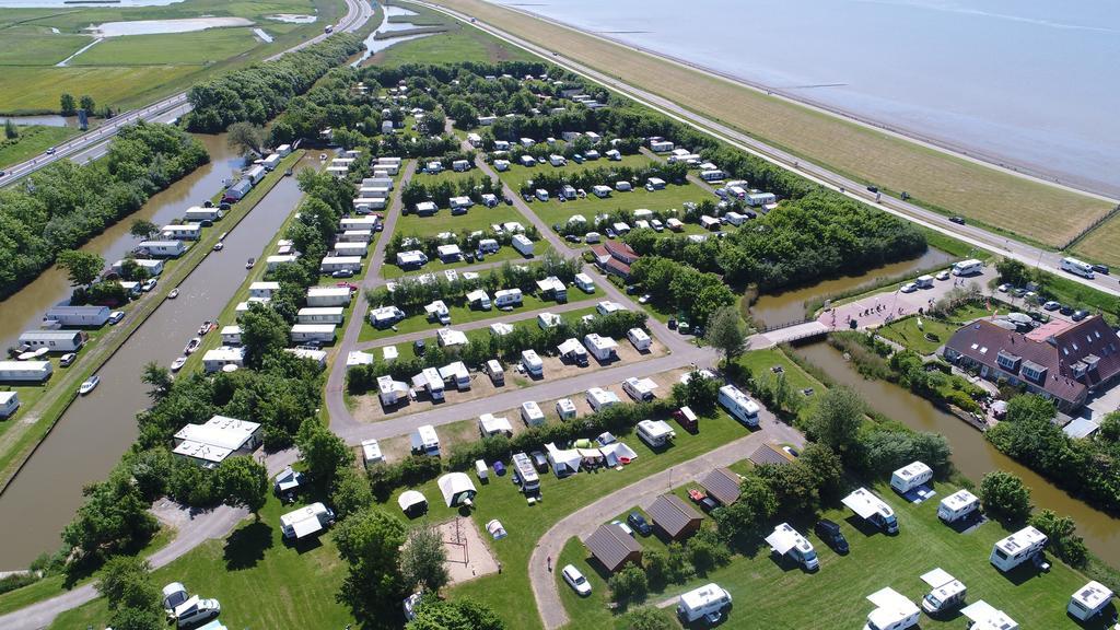 Bed And Breakfast De Zeehoeve Harlingen Extérieur photo
